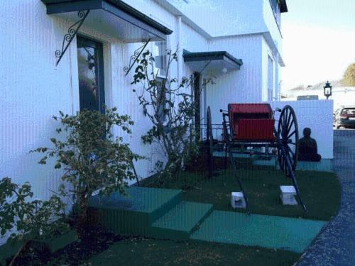 The Pier Lodge Bed And Breakfast Christchurch Exterior photo