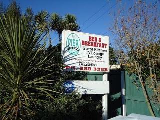 The Pier Lodge Bed And Breakfast Christchurch Exterior photo